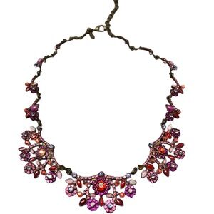 Rare Vintage Elegant Floral Necklace